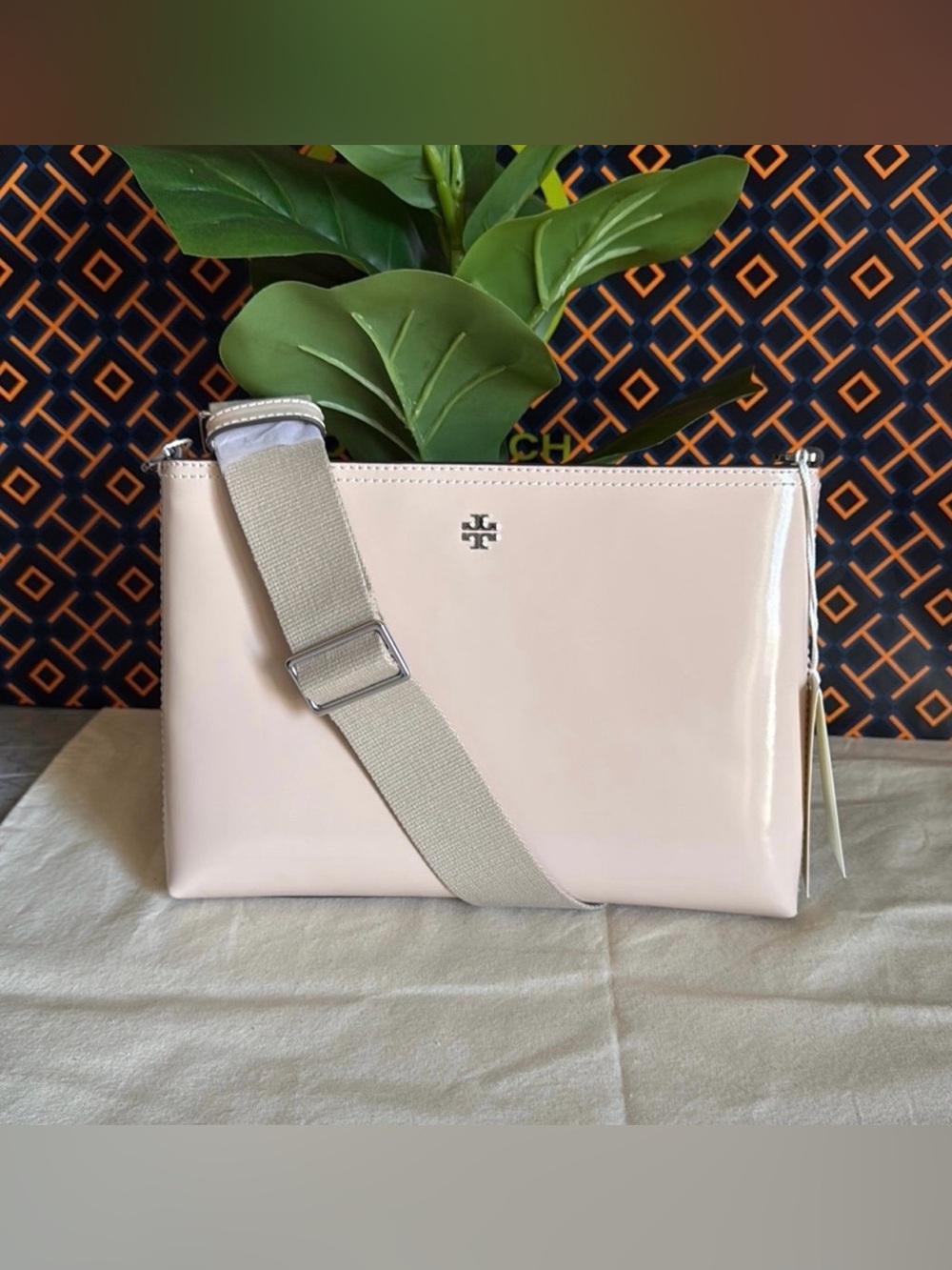 NWT ,tory burch blake patent swing crossbody bag 156480 $328 soft pink